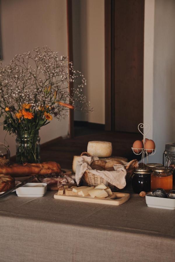 San Romedio Agriturismo Romeno Екстериор снимка
